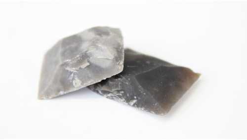 Traditions Hand Knapped English Flints 5/8" 2 Count